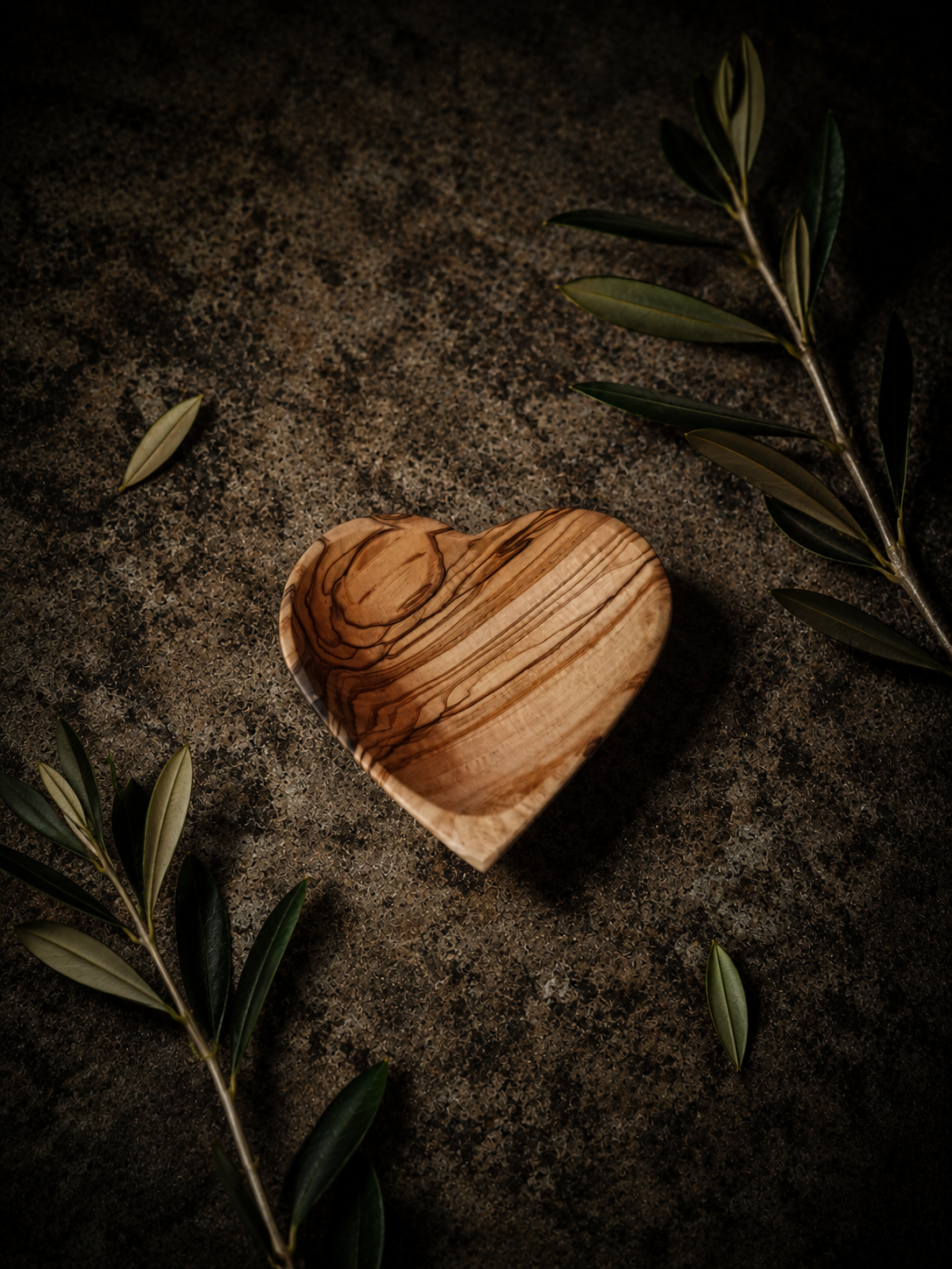 Handcrafted Olive Wood Heart-Shaped Bowls new
